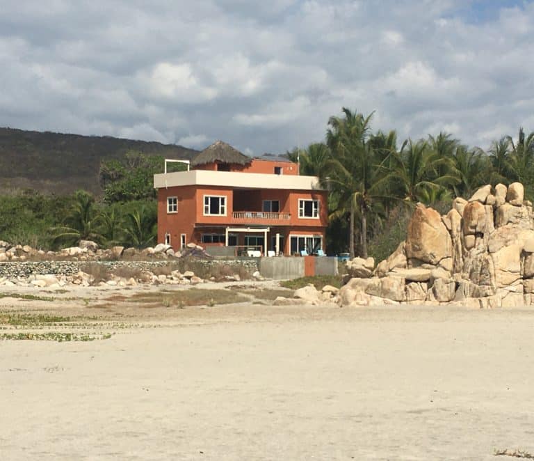 Casa de la Roca Beachside